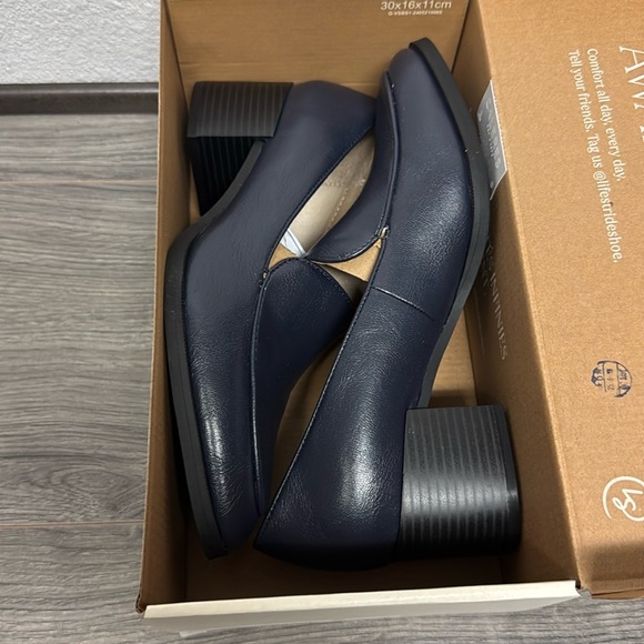 LIFESTRIDE Women's Devyn Slip On Block Heel Loafers (WIDE) - Picture 6 of 10